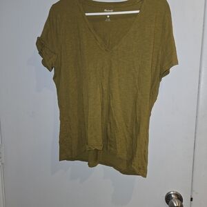Madewell Olive Short Sleeve V-Neck Tee